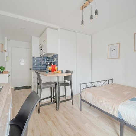Le Cli'Chic Lägenhet Clichy Exteriör bild